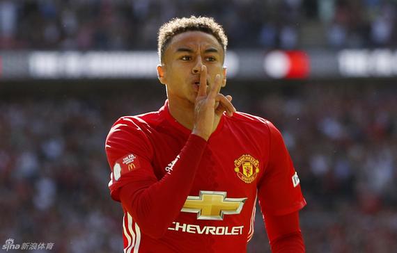 林加德庆祝进球