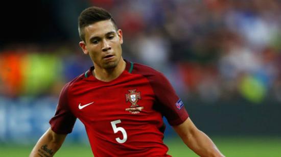 格雷罗成为多特新援