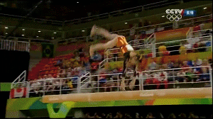 范忆琳平衡木失误