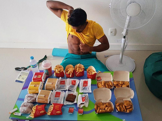 Sawan Serasinghe狂吃22件麦当劳