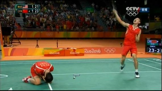 傅海峰跪地张楠挥拍咆哮