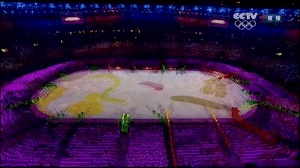 场面恢弘、五彩缤纷