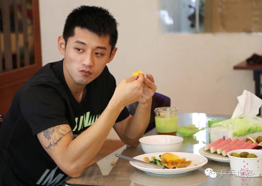 张继科在青岛的家中