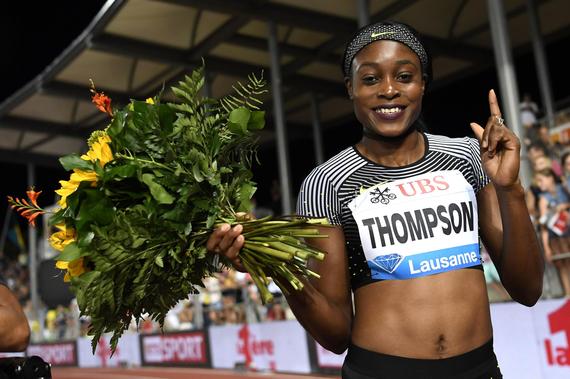 汤普森轻松赢下女飞人战