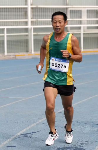 刘宝江

北马次数：24次
个人最好成绩：2:40