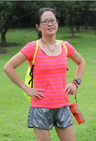杭永琴

职业：财务
跑龄：4年
全马次数：9次
个人最好成绩：3:16