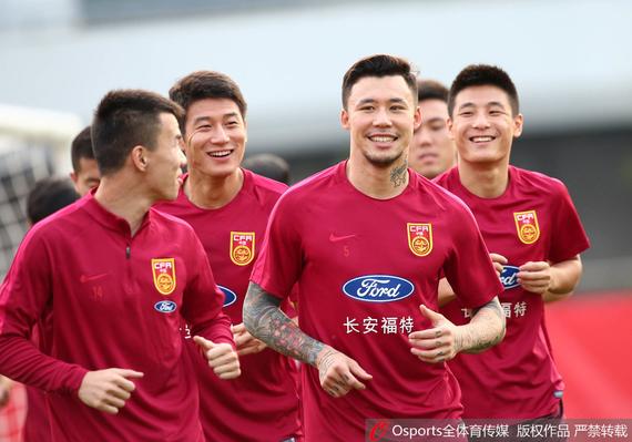 中国队沈阳备战伊朗