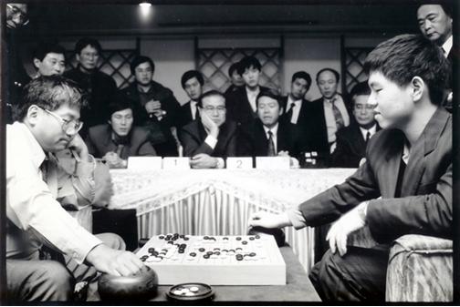 16岁的李昌镐击败林海峰，首次夺得世界冠军