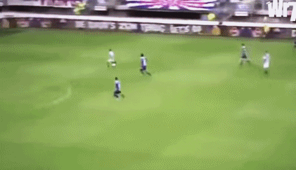 c罗伊布告诉你啥叫嚣张|gif