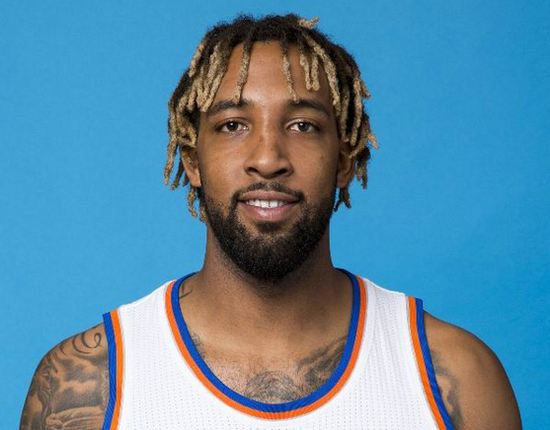 nba是一个展现球员个性的舞台,不少球员都会通过纹身,护具,发型等