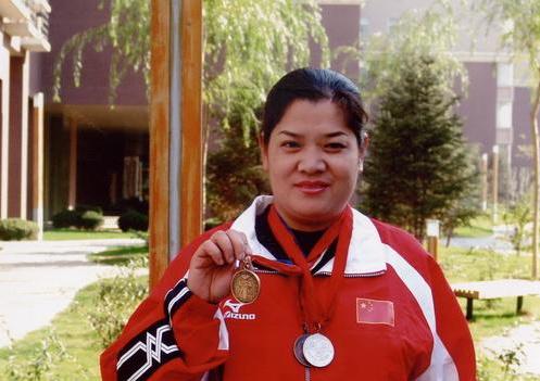 中国残奥会首金得主平亚丽