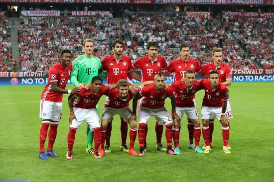 莱万头筹穆勒生日破门 拜仁上半时2-0领先