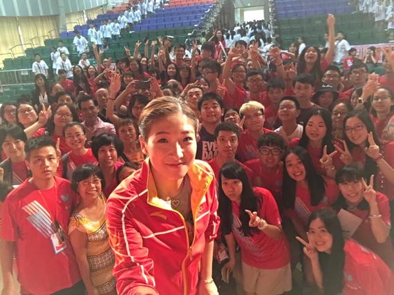 刘诗雯号召男同胞关注乒乓球