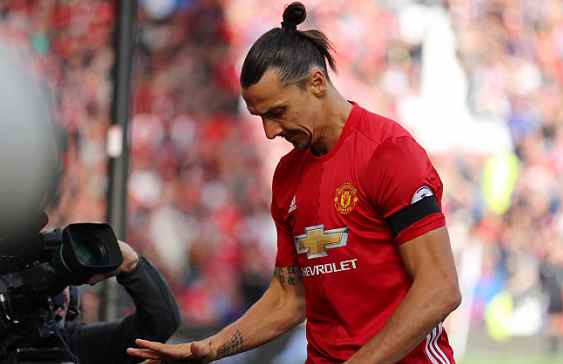 曼联连失良机主场憾平