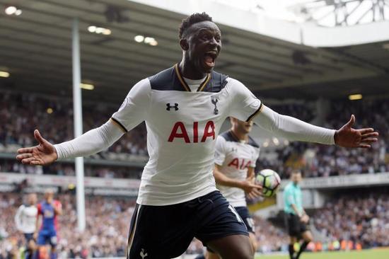 万亚马的转会费只有不到1500万镑