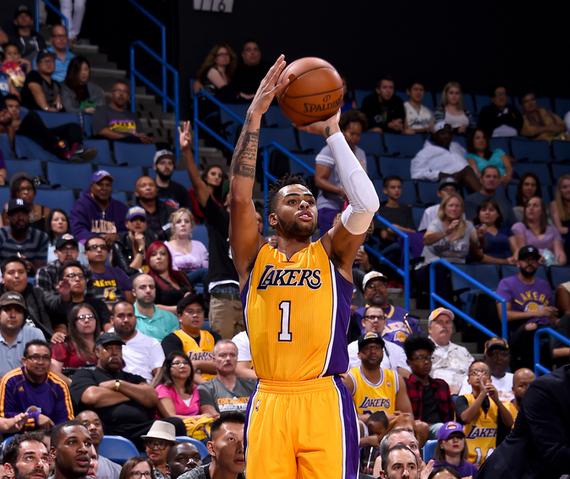 《cbs体育》点出了湖人新赛季的关键问题:德安杰洛-拉塞尔能否在后