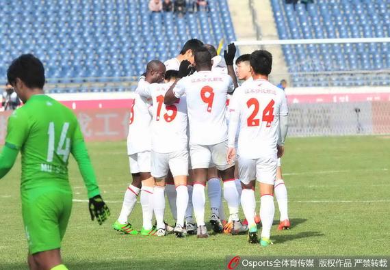 恒丰智诚顺利冲超