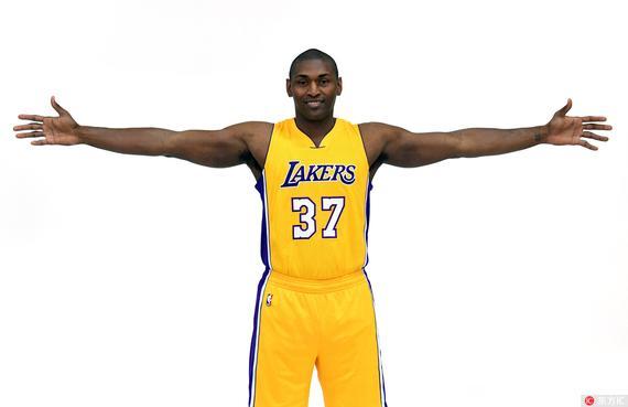 对，我就是进军WWE队伍的领队！