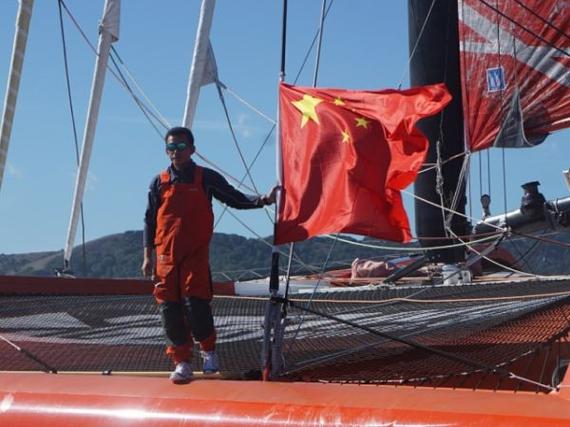 26日传来不幸消息：郭川在夏威夷海域失联，帆船已被找到。
