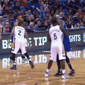 又演上了!师弟假摔被逮 人家还没发力呢(gif)