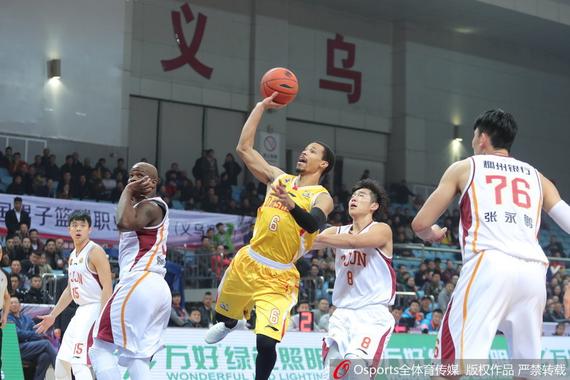 同曦客场1分险胜浙江