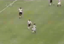 防守球员被晃晕了