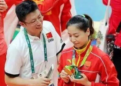 袁灵犀与魏秋月