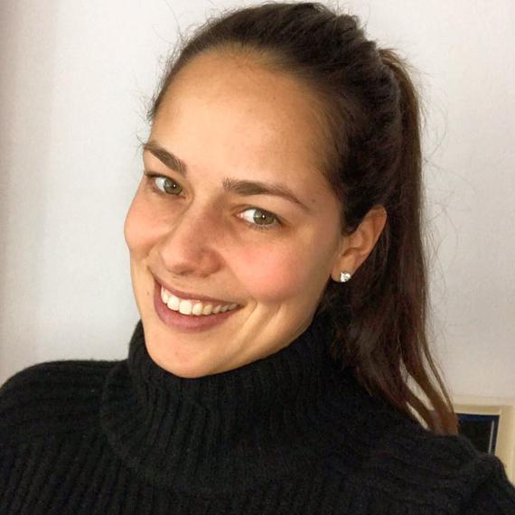 伊万诺维奇退役了