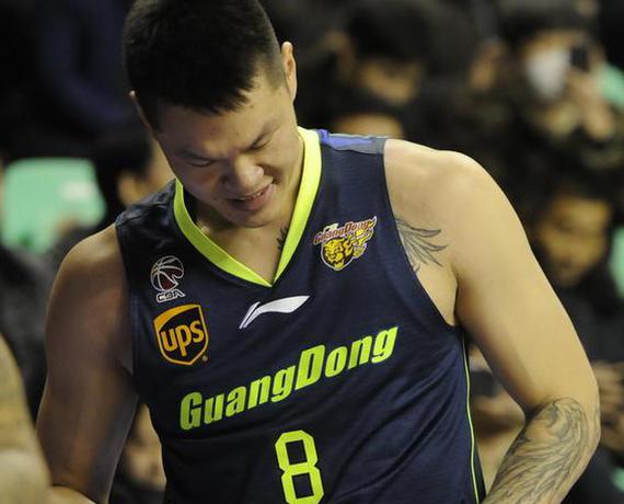 朱芳雨在比赛中登场