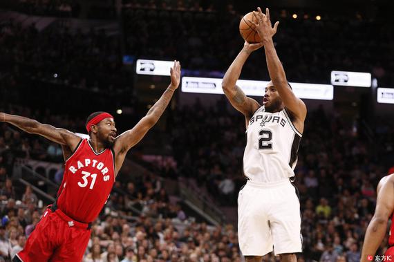 卡哇伊25分马刺轻取猛龙