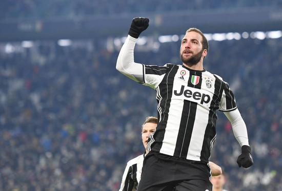 意甲伊瓜因2球迪巴拉点射尤文30创连胜纪录