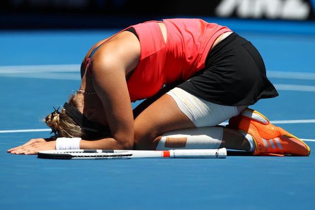 卢西奇跪地哭泣庆祝胜利 直言这一天永生难忘