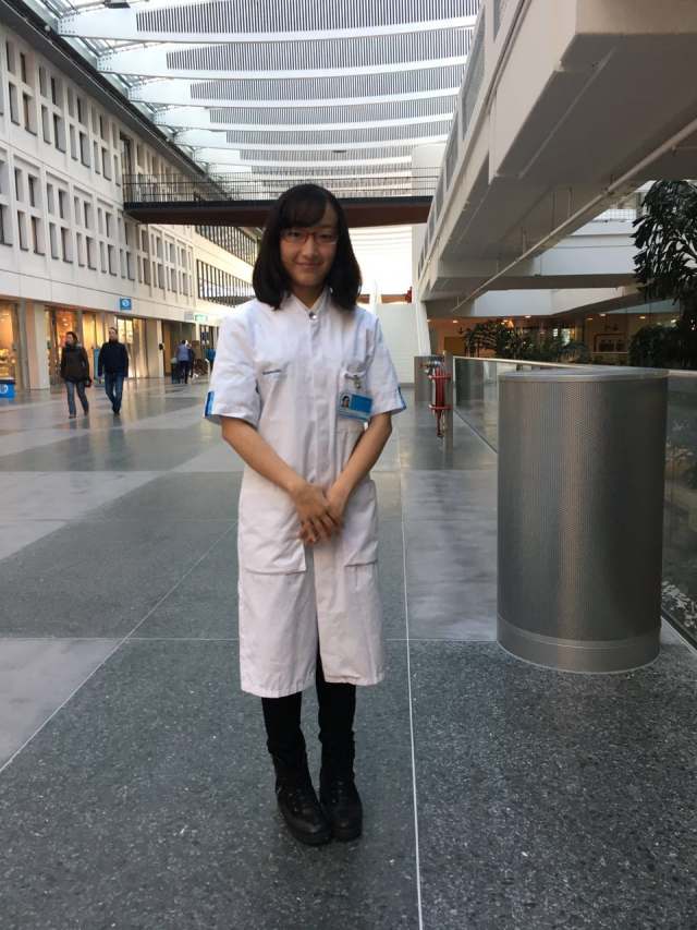 北大医学博士征战大冬会 自购超大码雪板兼职队医
