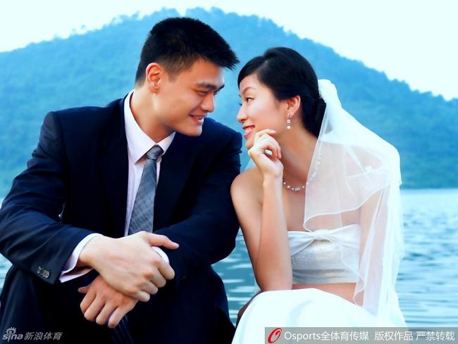 姚明叶莉堪称模范夫妻