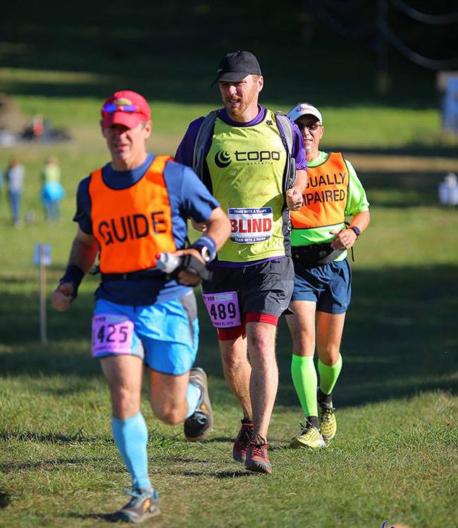 走进跑步引导员 让越野赛向视障选手敞开