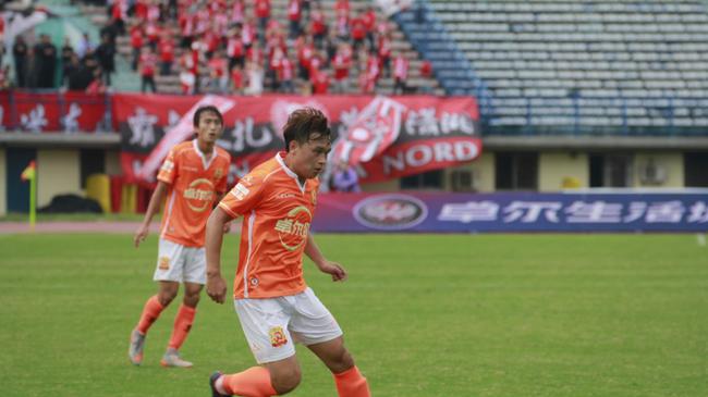 2月16日,武汉卓尔职业足球俱乐部宣布与罗毅完成续约工作,双方签订了3