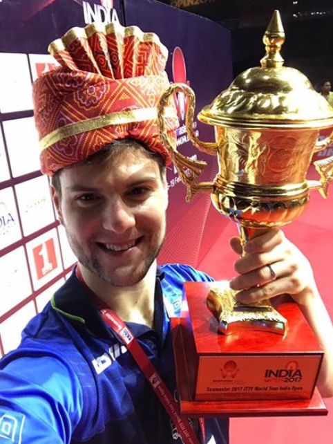 奥恰给比自己小15岁对手上课华裔神童任重道远