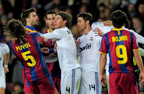 阿尔维斯：穆帅皇马很脏