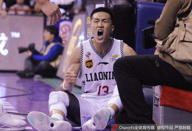 郭艾伦还是那么猛