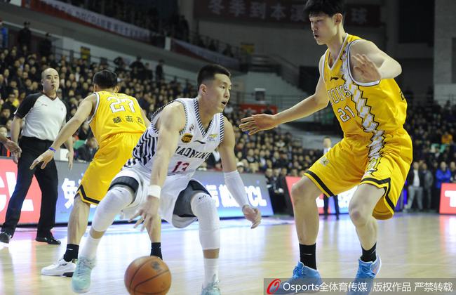 辽宁队主场力克广厦