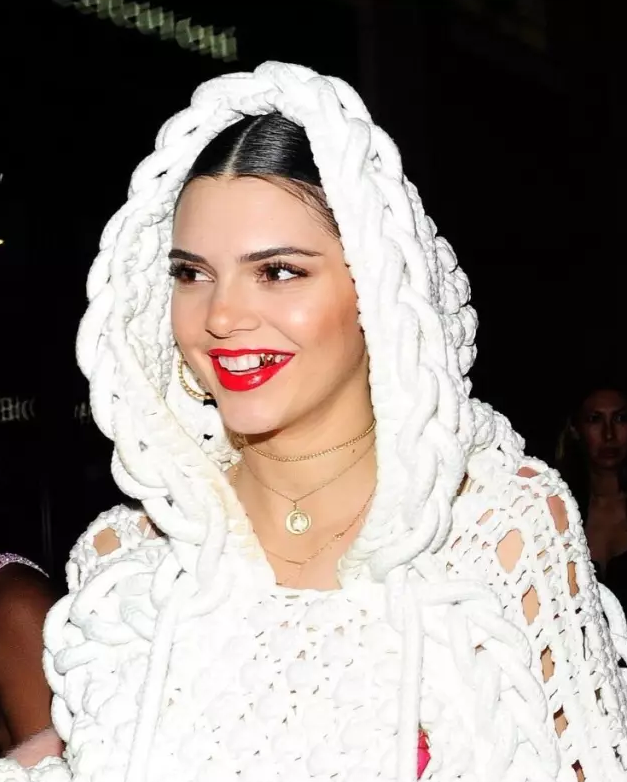 金牙你hold的住么