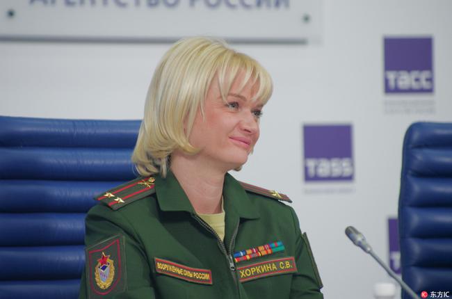 霍尔金娜出席赛前活动