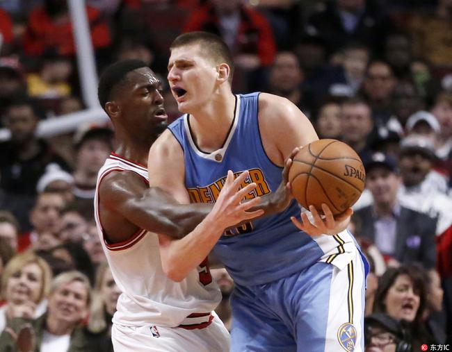 约基奇又拿三双