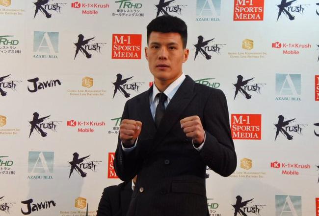 贠奇冲击日本搏击金腰带