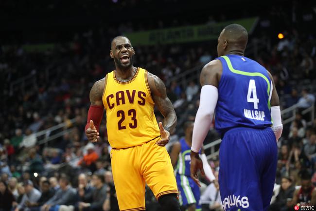 詹皇准三双骑士胜老鹰