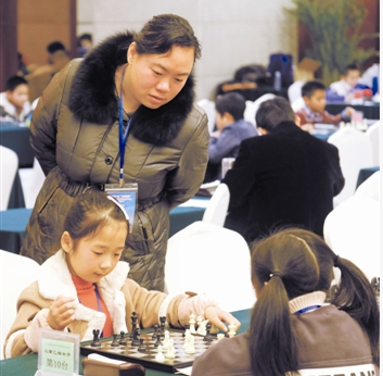 国象裁判戴离离