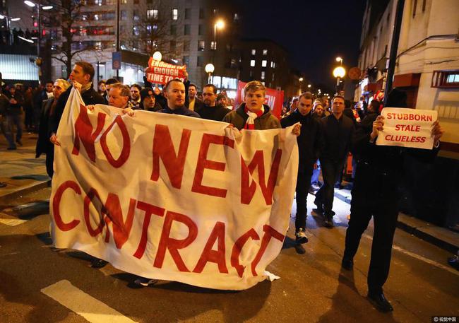 阿森纳球迷反温格