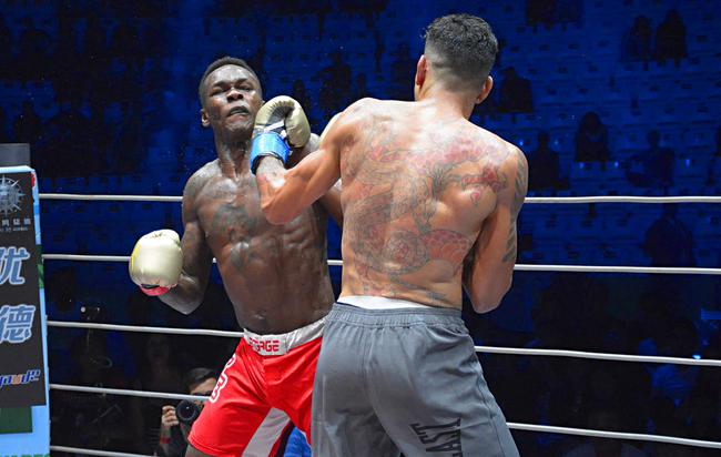 图片资料:黑龙vs佩雷拉