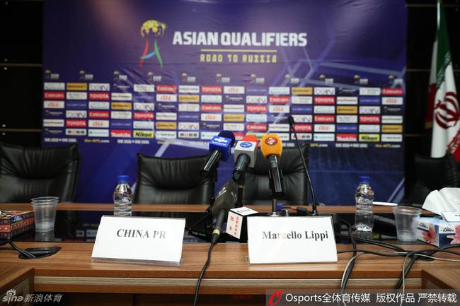 空荡荡的赛前发布会现场