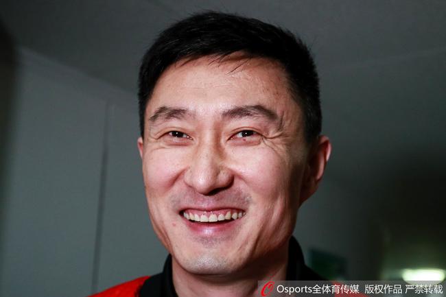 杜锋在赛前接受采访